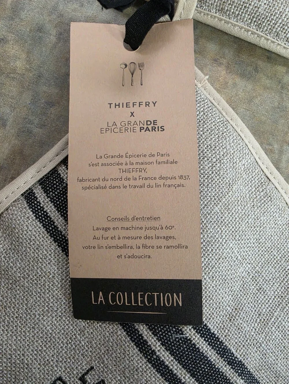 La Grande Epicerie Paris Striped Kitchen Towels & Pot Holders